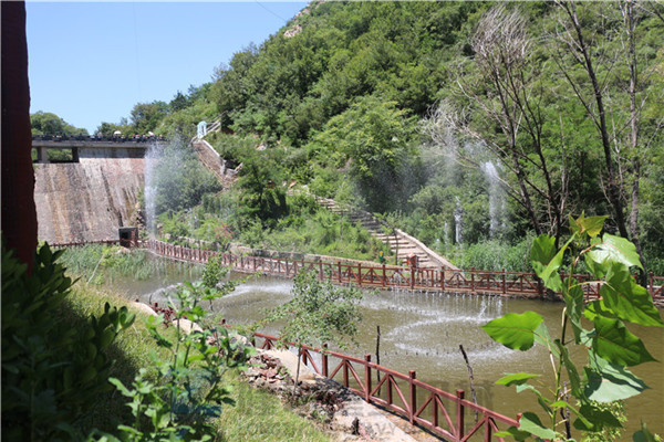 “荷風送香氣，竹露滴清響”洛陽隆中重工2019年度員工旅游活動--登封大熊山仙人谷一日游